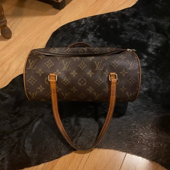 Louis Vuitton Papillon Bag - Picture 1 of 4